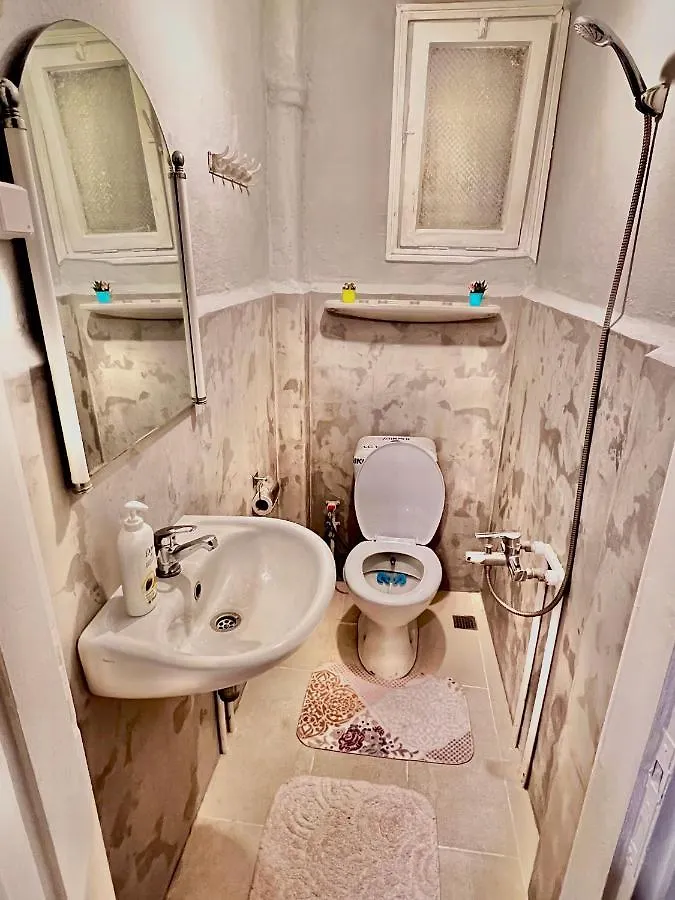Sweet Flat In Bagdat St Istanbul Turkey