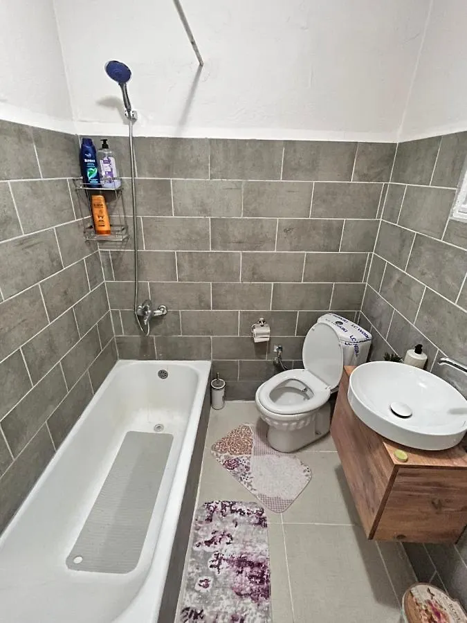 Apartment Sweet Flat In Bagdat St Istanbul